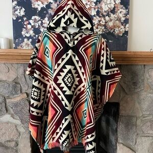 Alpaca blended unisex  Poncho Geometric Hooded